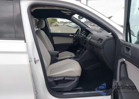 2020 Volkswagen Tiguan 2.0T Se/2.0T Se R-Line Black/2.0T Sel from USA, damaged, VIN 3VV2B7AX9LM145872